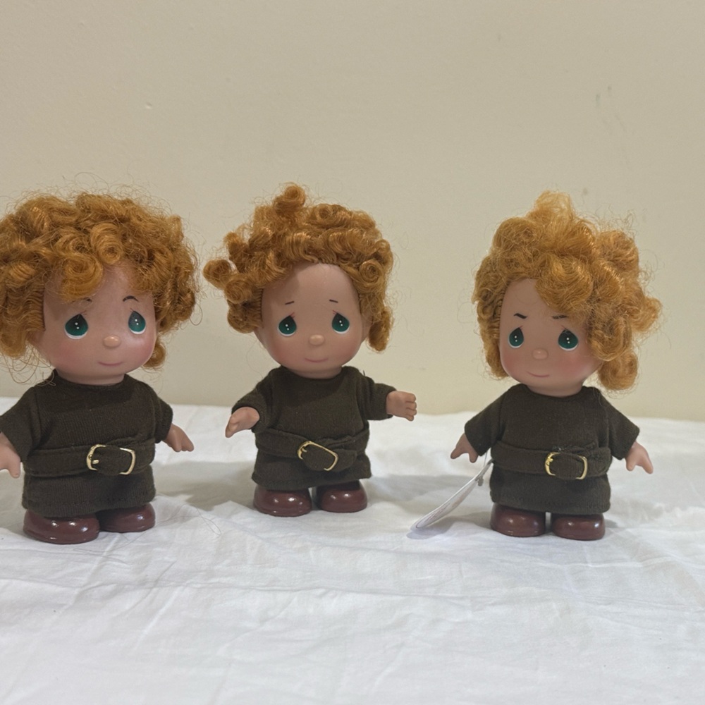 Precious Moments Dolls with Curly Orange Hair and Brown Outfits - Picture 4 of 13